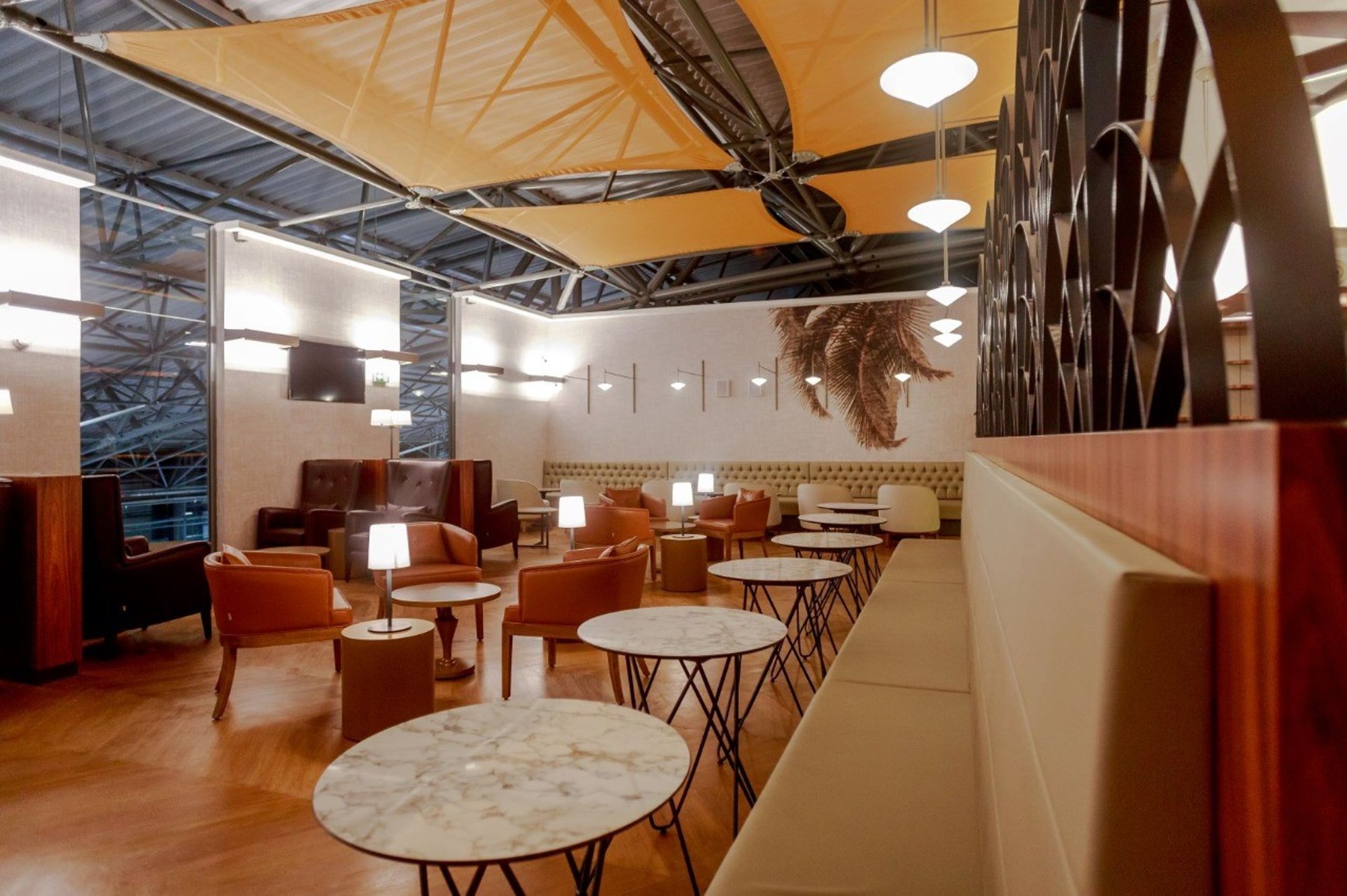 #5 of 5 images of Primeclass Lounge