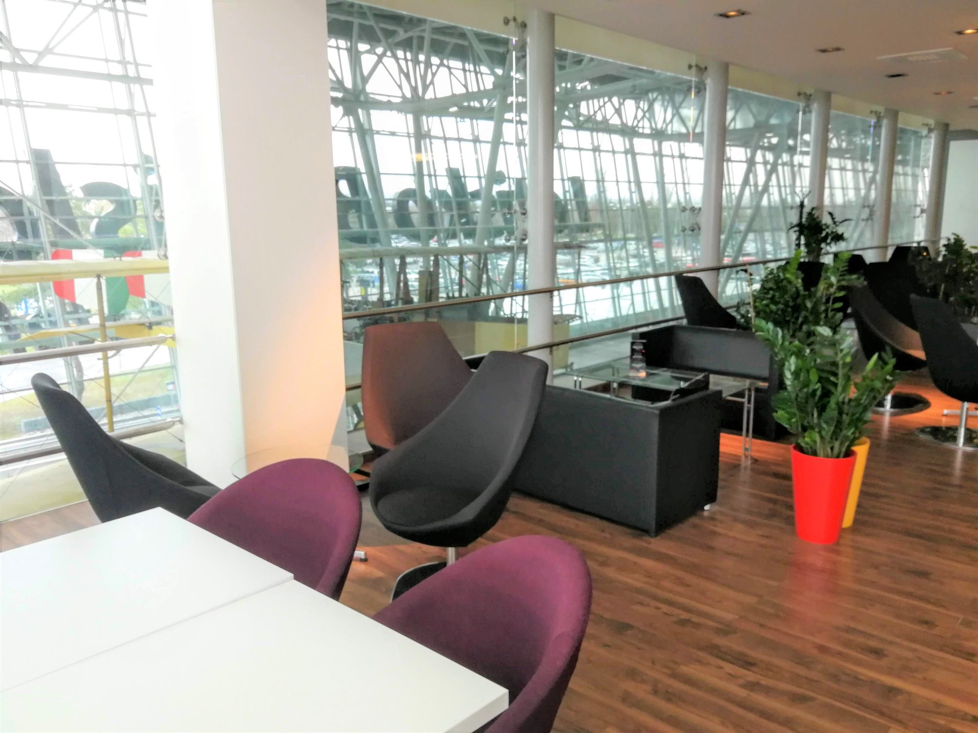 #1 of 5 images of Caproni Lounge