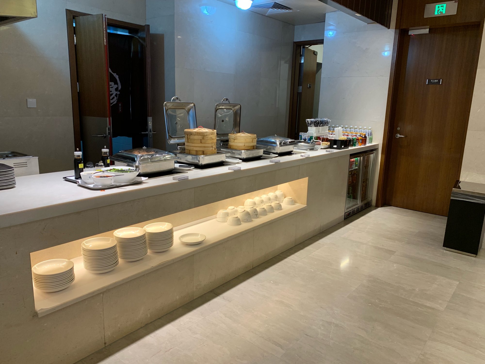 #3 of 5 images of V03 VIP Lounge