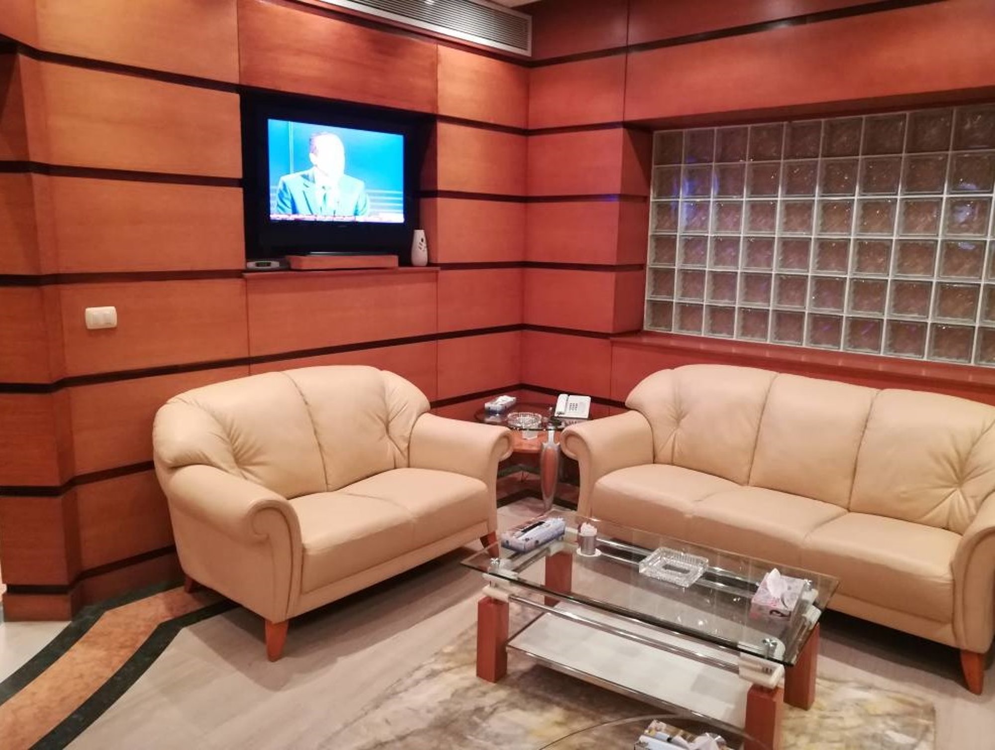 #1 of 1 images of Pearl Lounge (Airside)