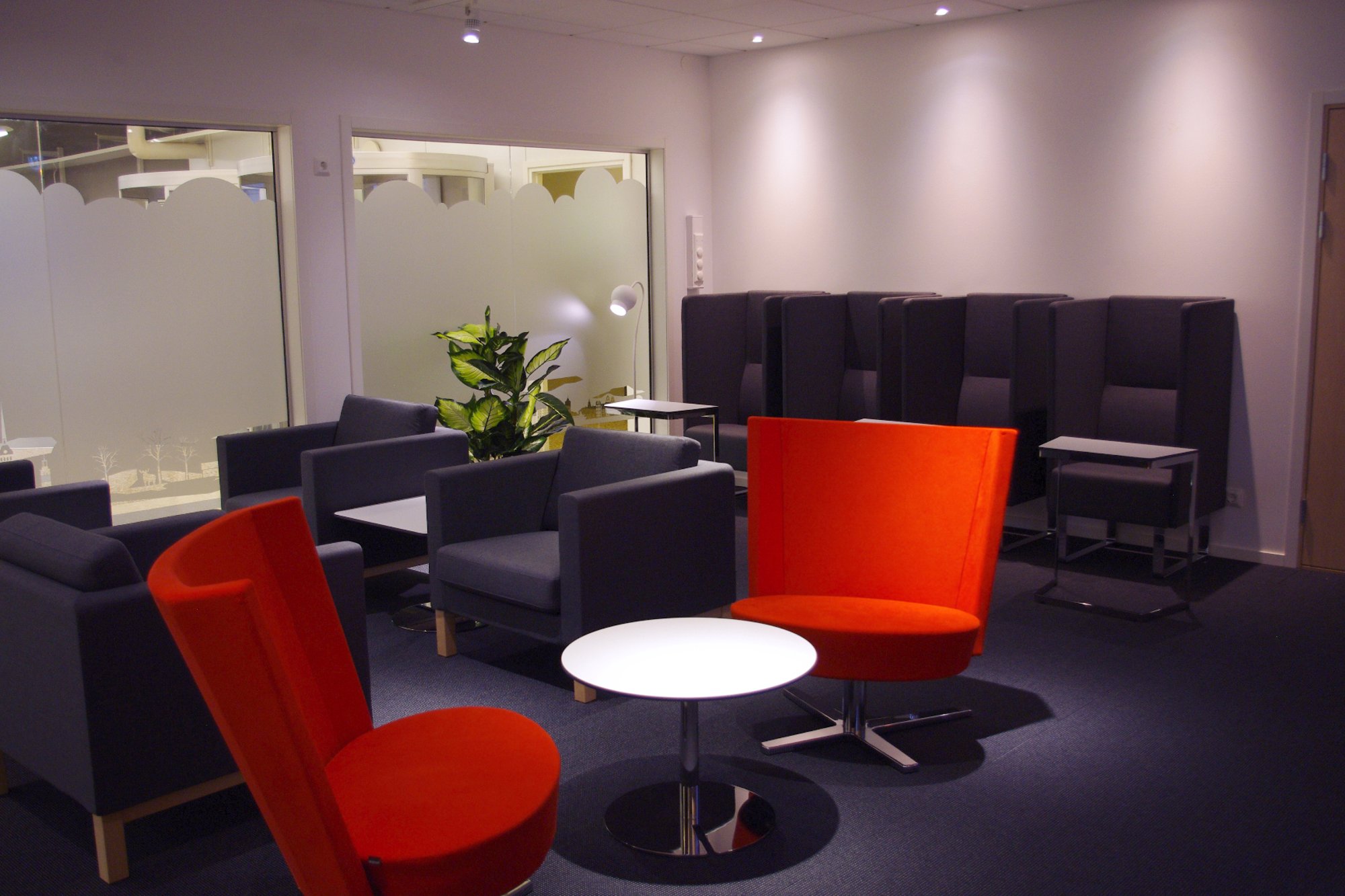 #1 of 5 images of Comfort Lounge
