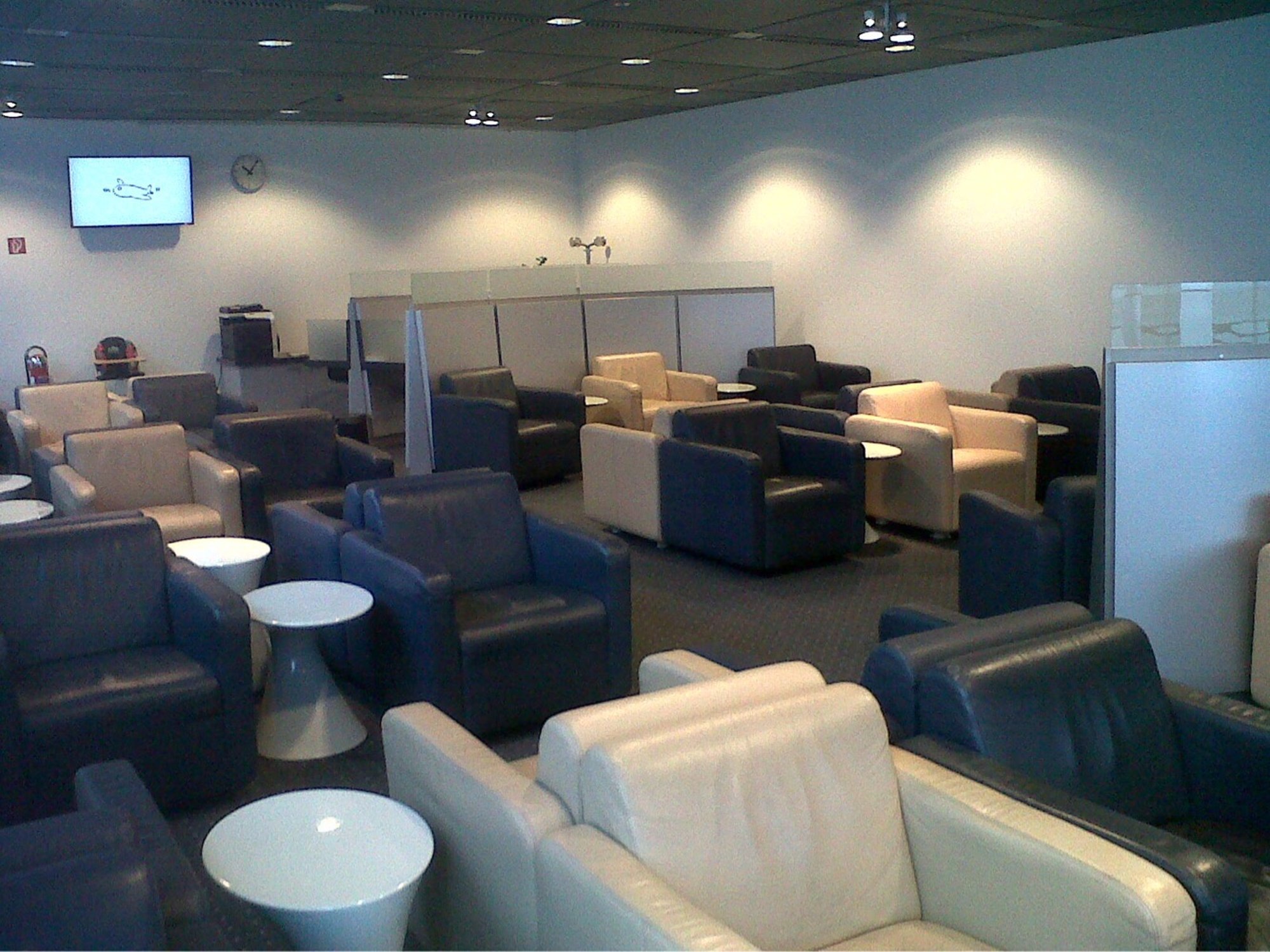 #2 of 2 images of Lufthansa Business Lounge