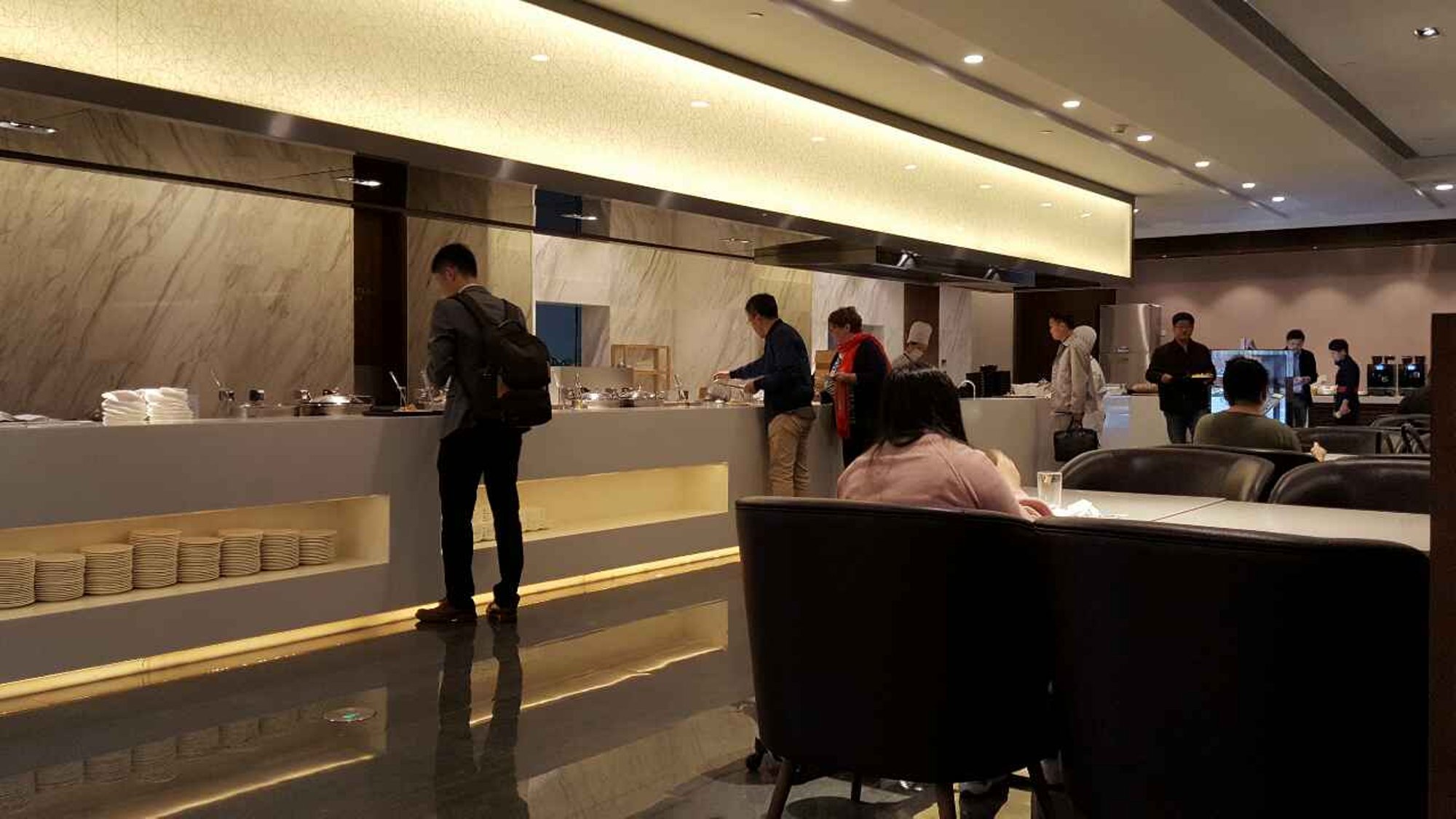 #2 of 2 images of No. 5 VIP Lounge