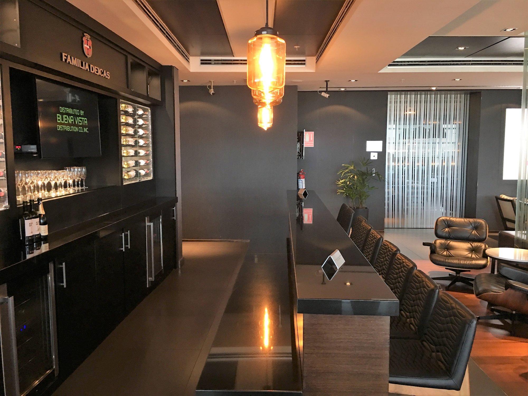 #2 of 5 images of Aeropuertos VIP Club Departures Lounge