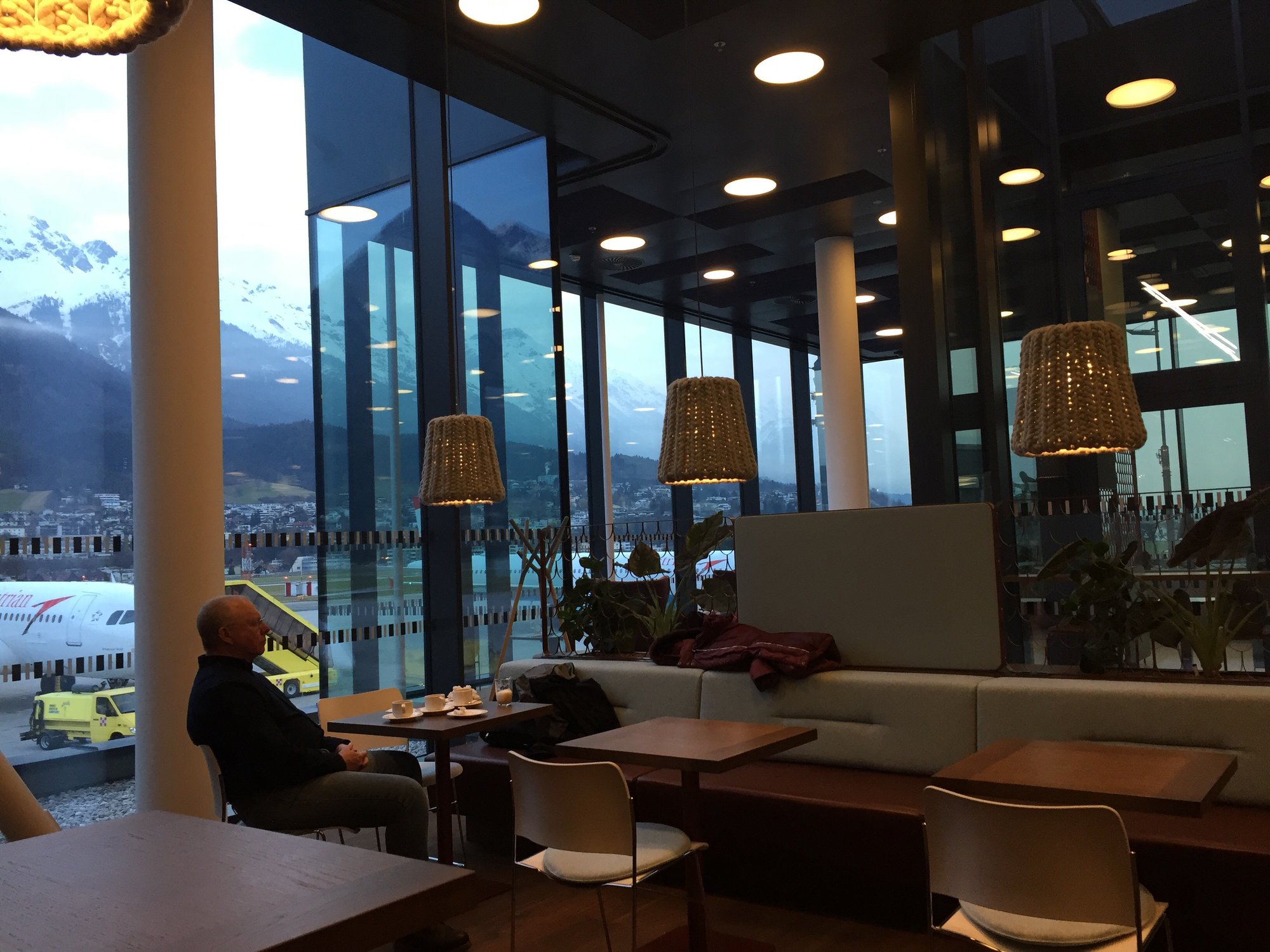#2 of 5 images of Tyrol Lounge