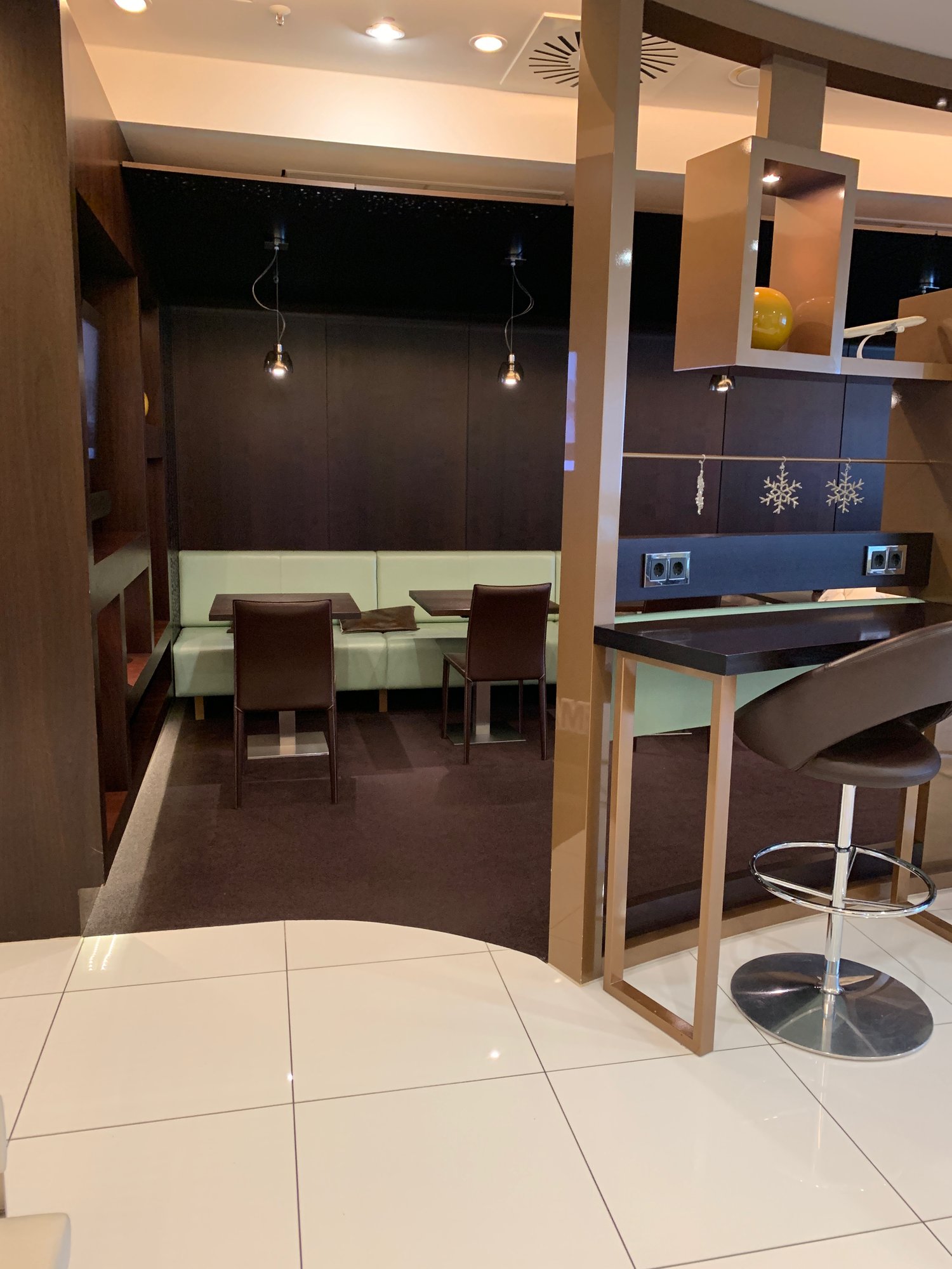 #1 of 5 images of Priority Lounge (Temporarily Closed)
