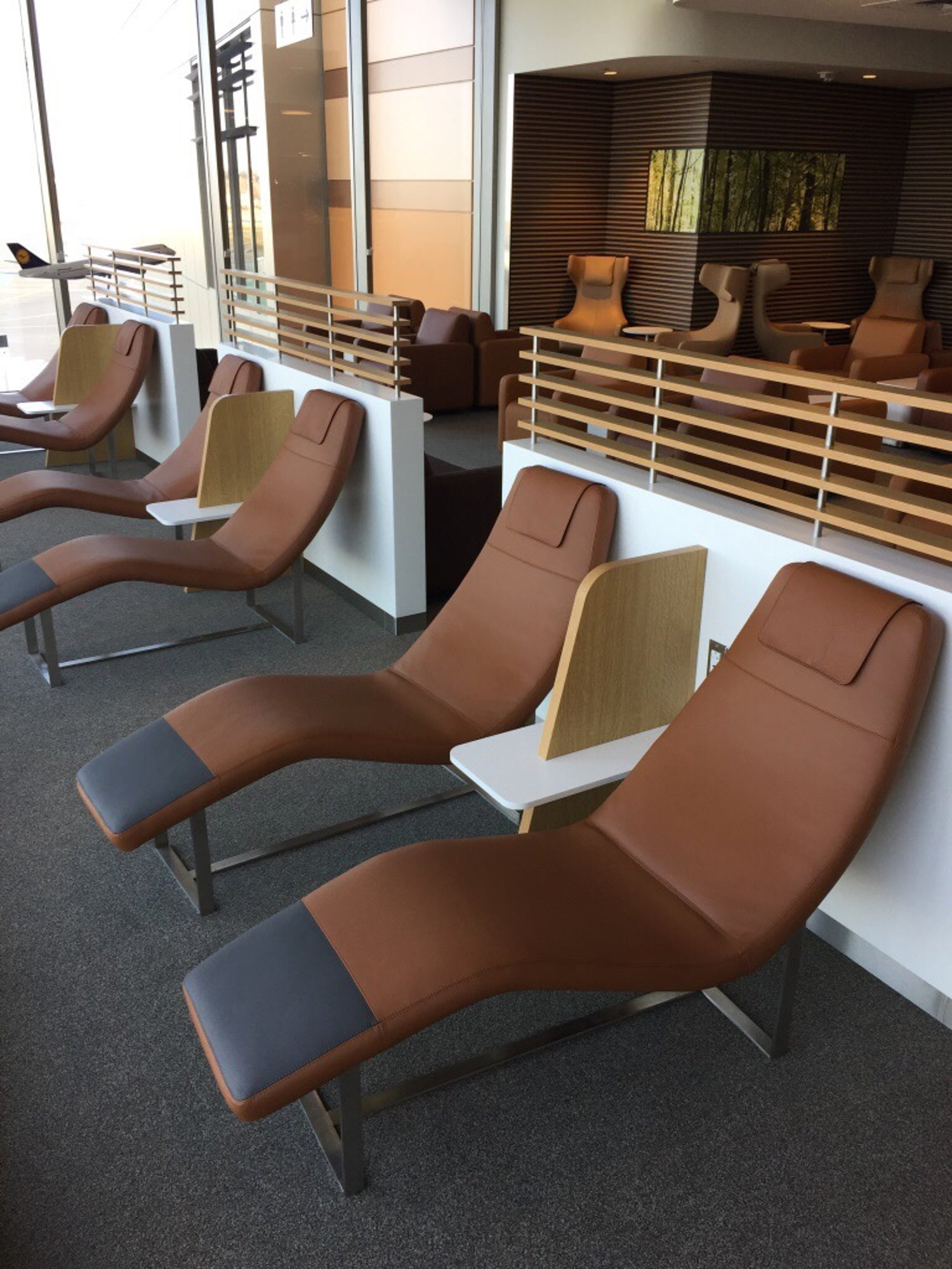 #3 of 5 images of Lufthansa Lounge