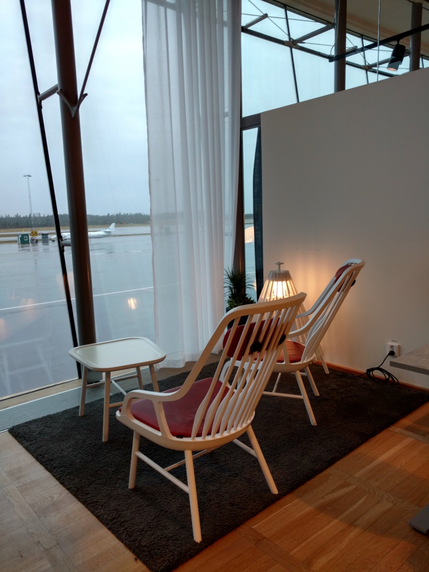 #3 of 5 images of MENZIES BUSINESS LOUNGE