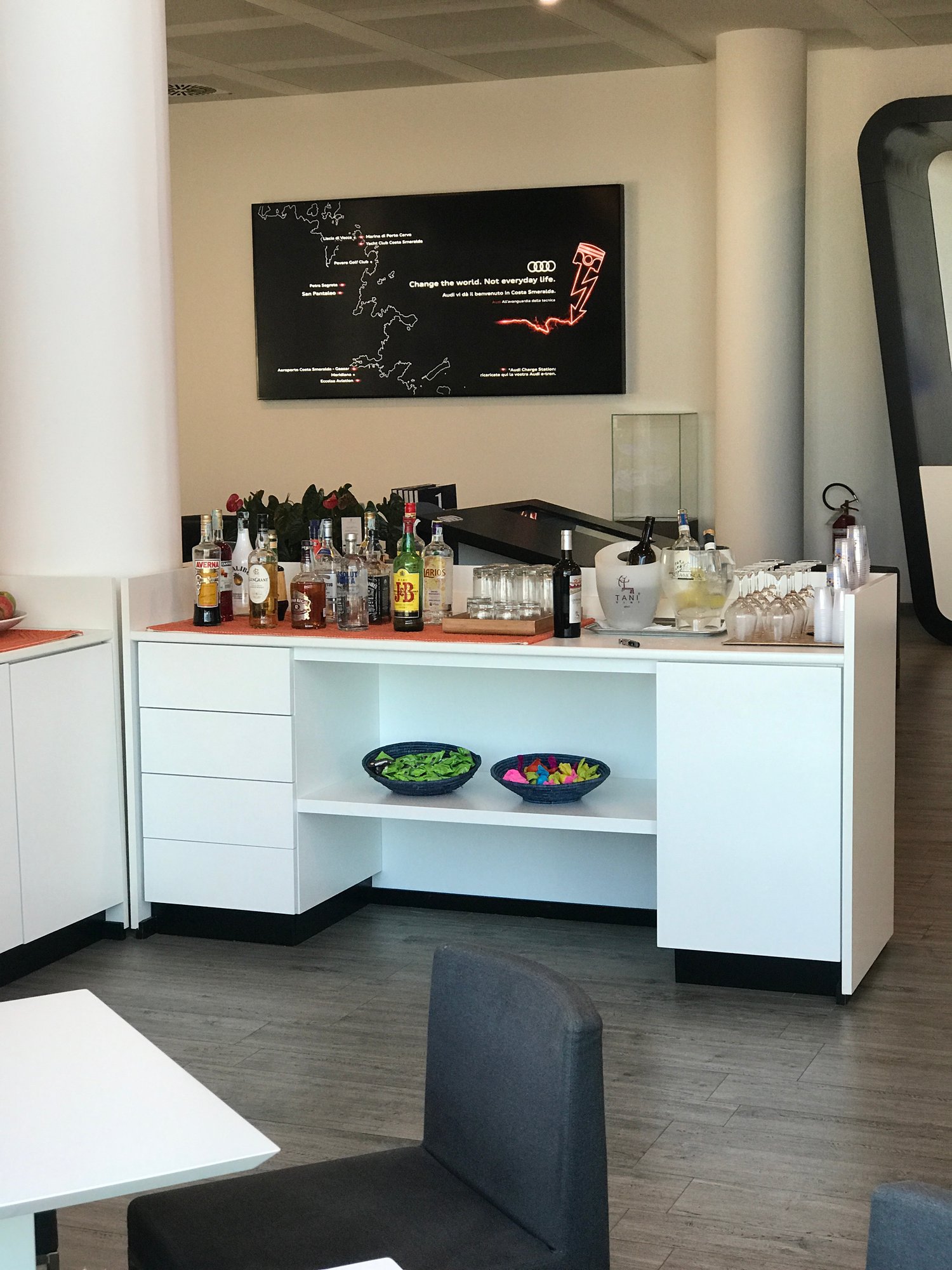 #2 of 3 images of Olbia Airport Club Lounge