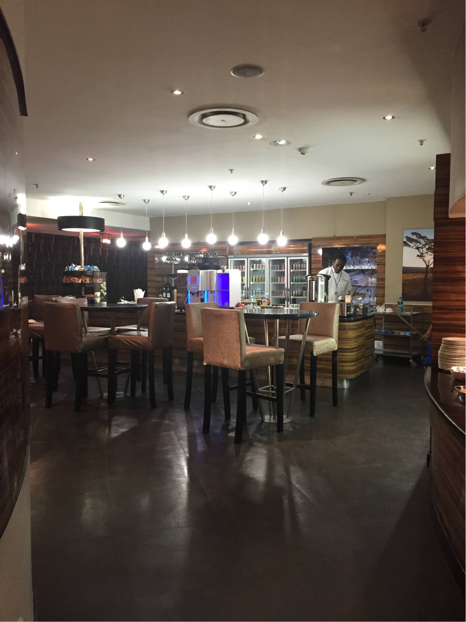 #4 of 5 images of Shongololo Lounge (Temporarily Closed)