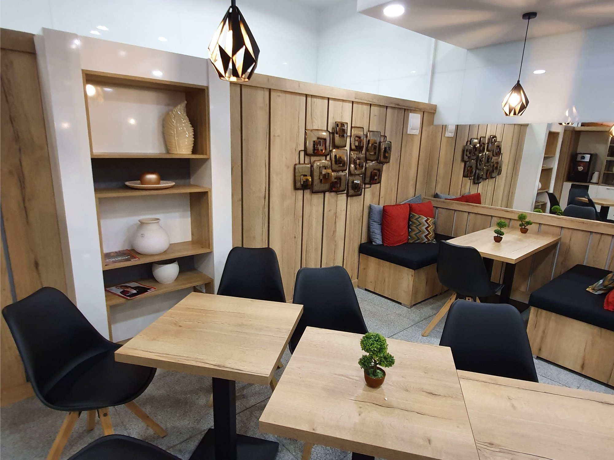 #3 of 5 images of Burgas Airport Lounge