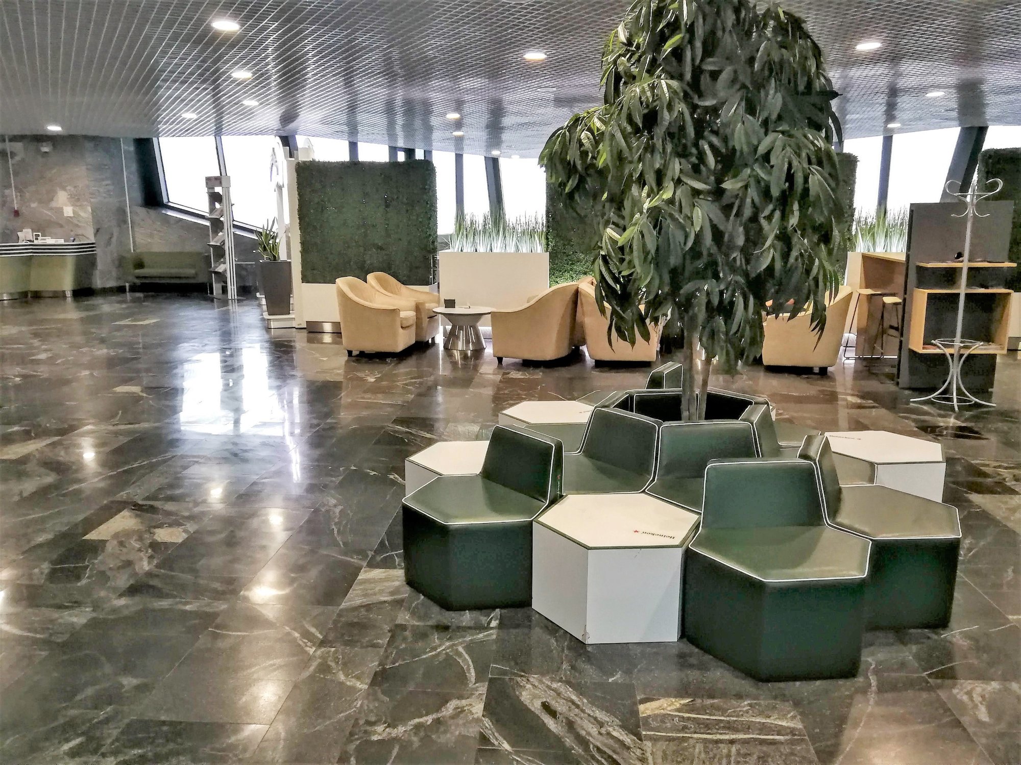 #2 of 5 images of Business Lounge (Gate 6)