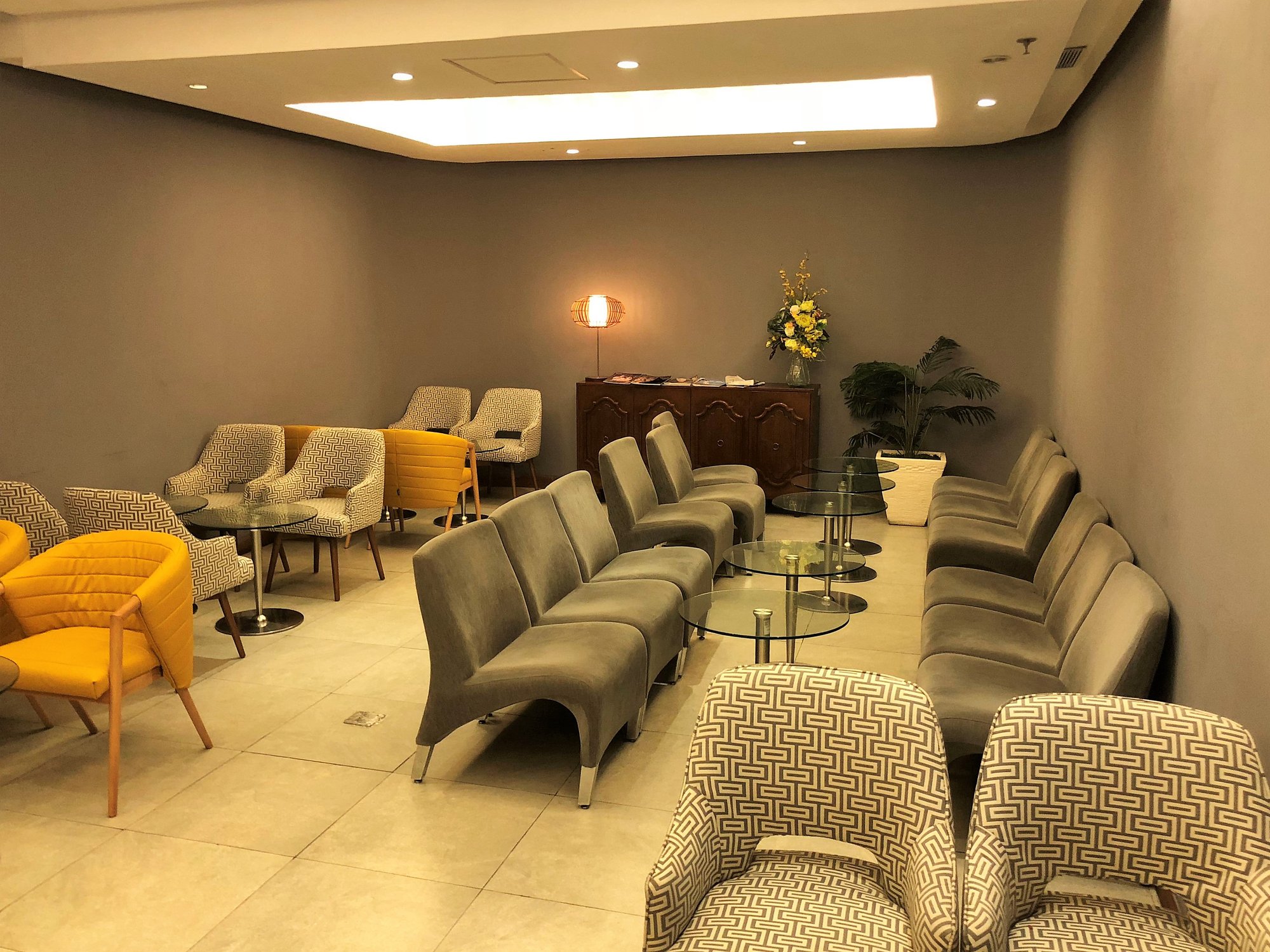 #4 of 5 images of Concordia Lounge