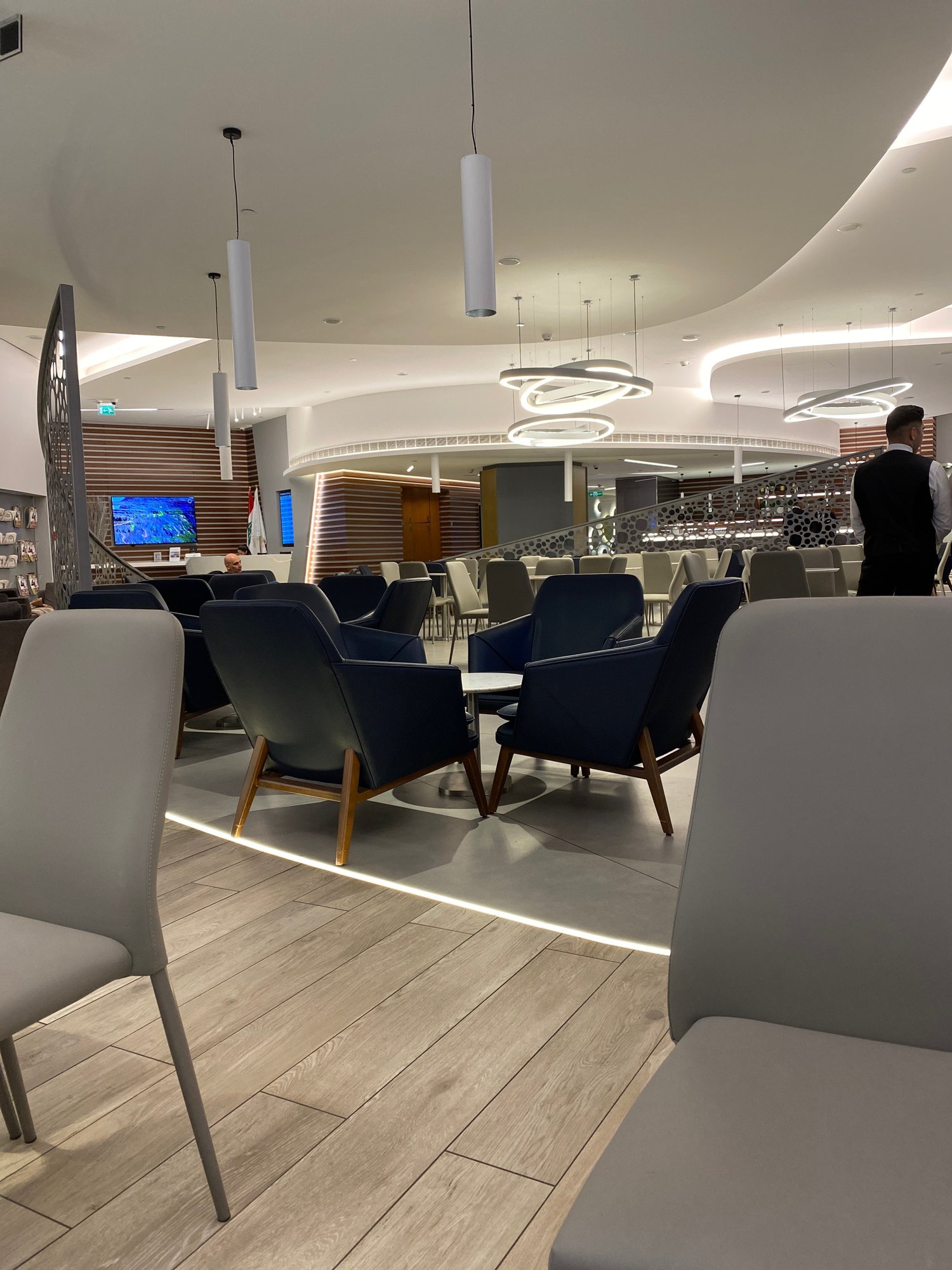 #2 of 4 images of Ahlein - Premium Lounge