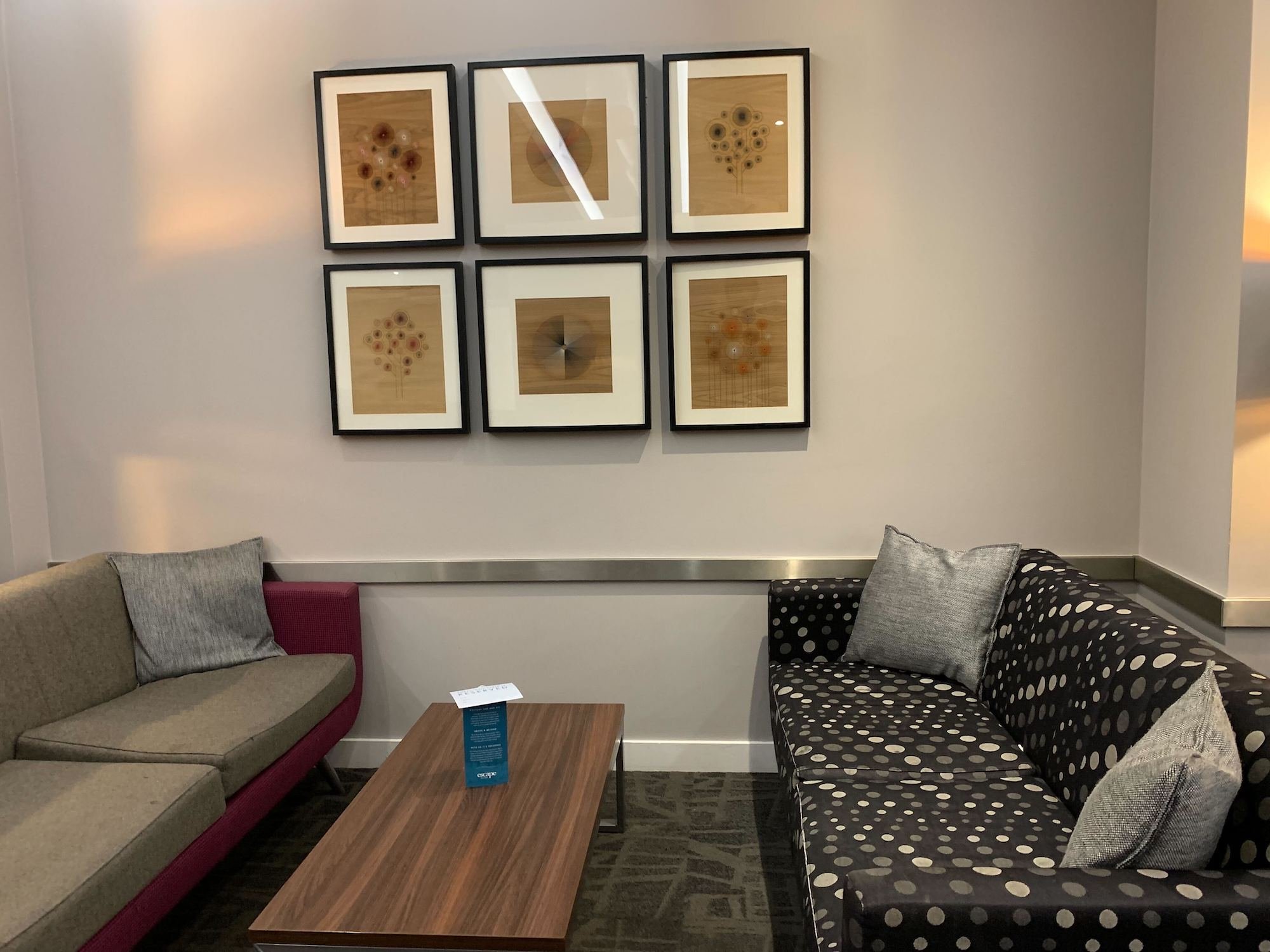 #3 of 5 images of Escape Lounges