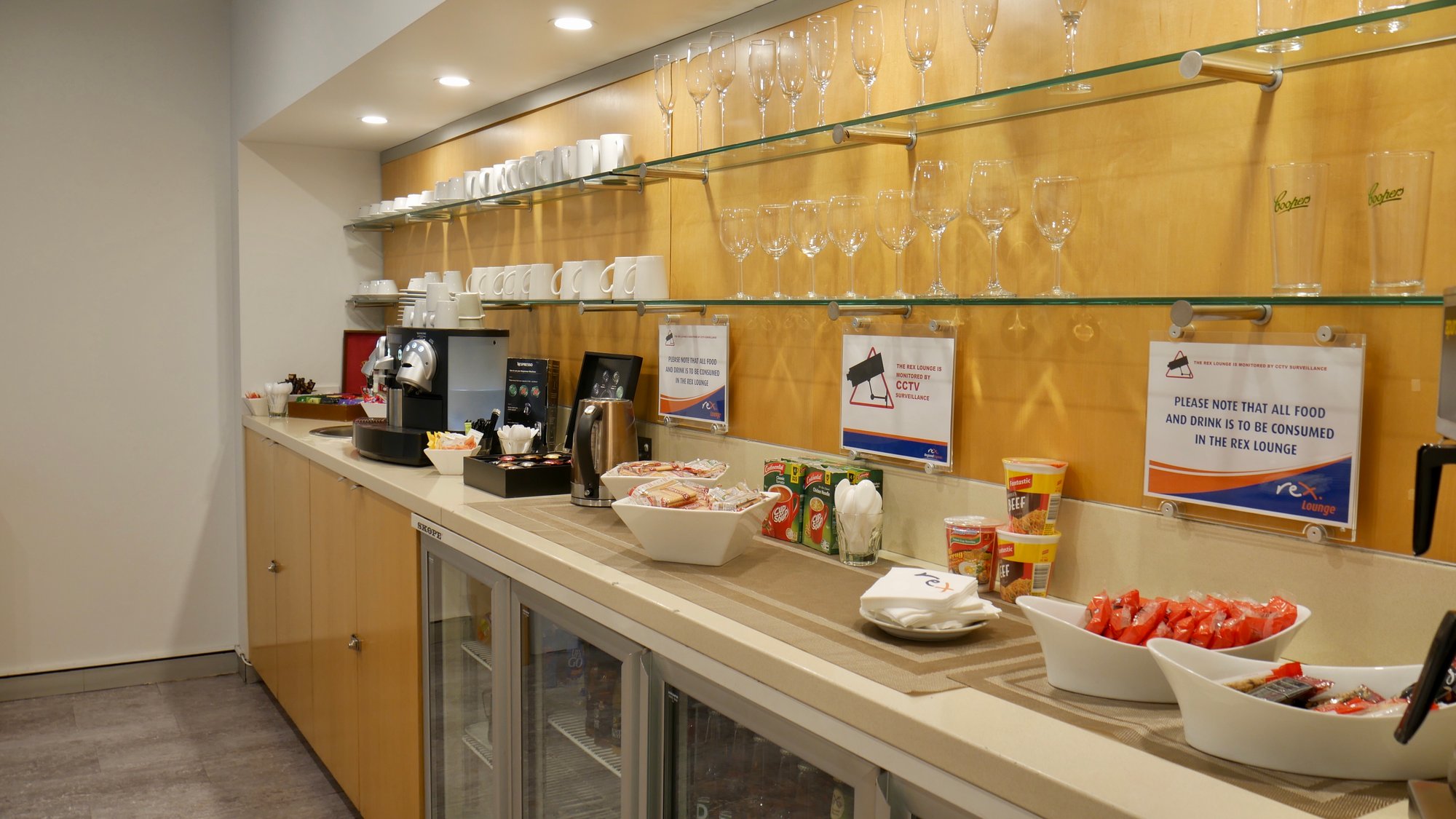 #5 of 5 images of The Rex Lounge