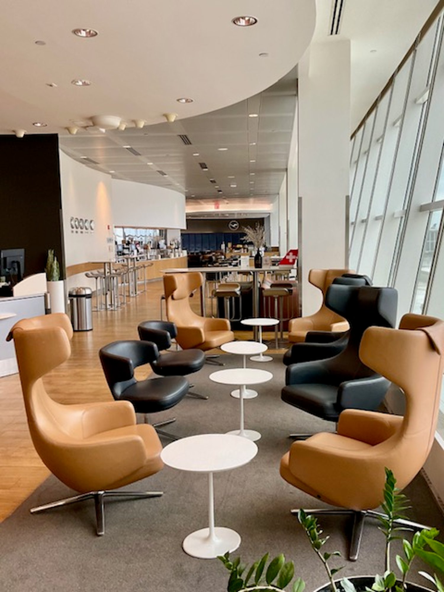 #3 of 5 images of Lufthansa Business Lounge