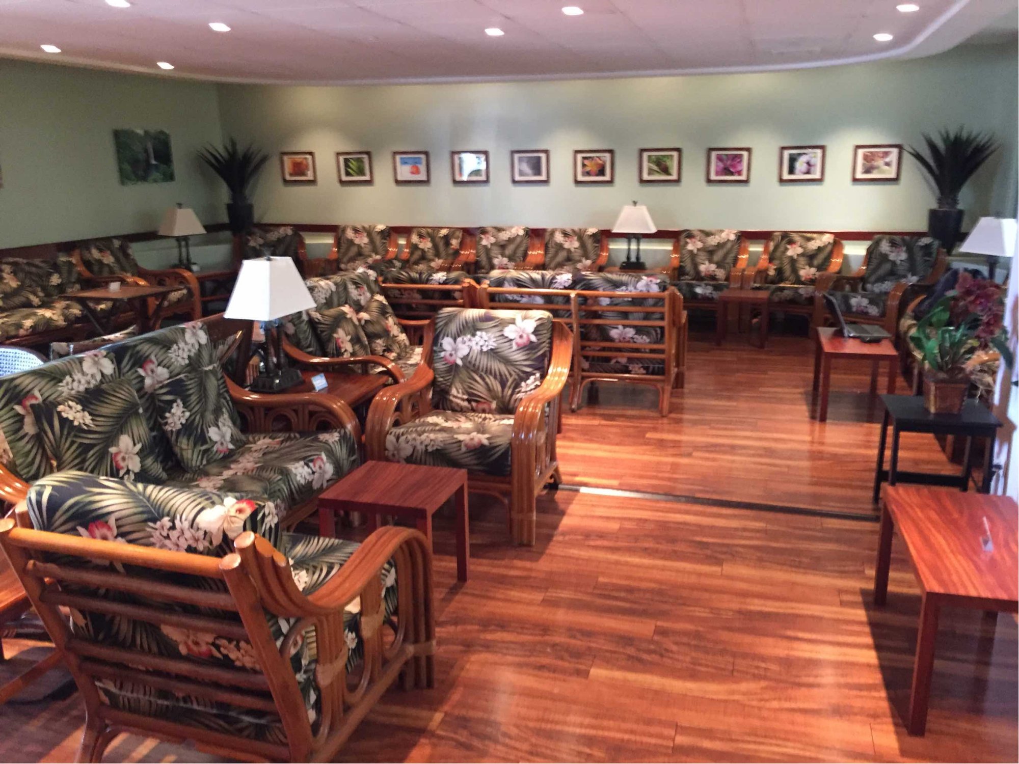 #1 of 5 images of IASS Hawaii Lounge