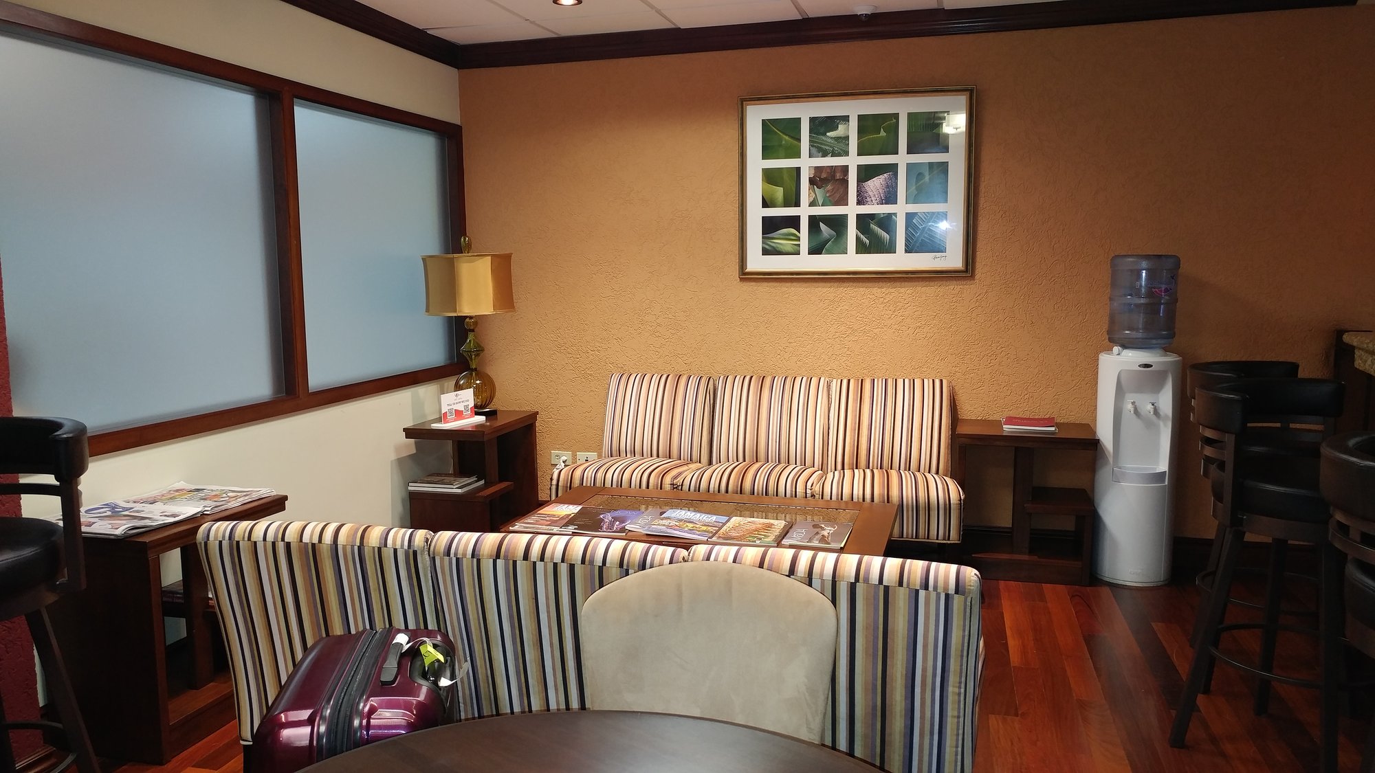 #3 of 5 images of Club Kingston Arrivals Lounge