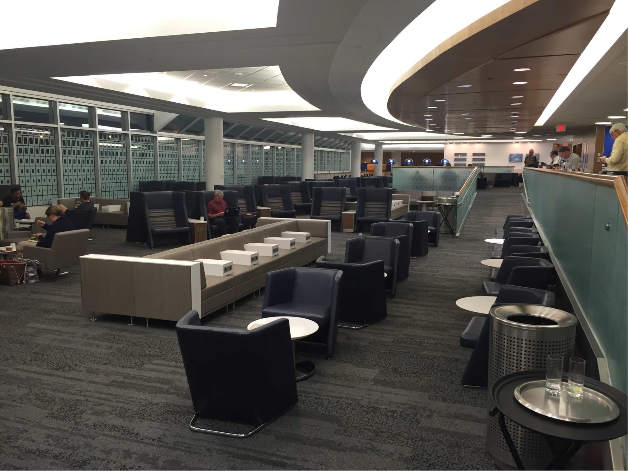 #4 of 5 images of Delta Air Lines Delta Sky Club