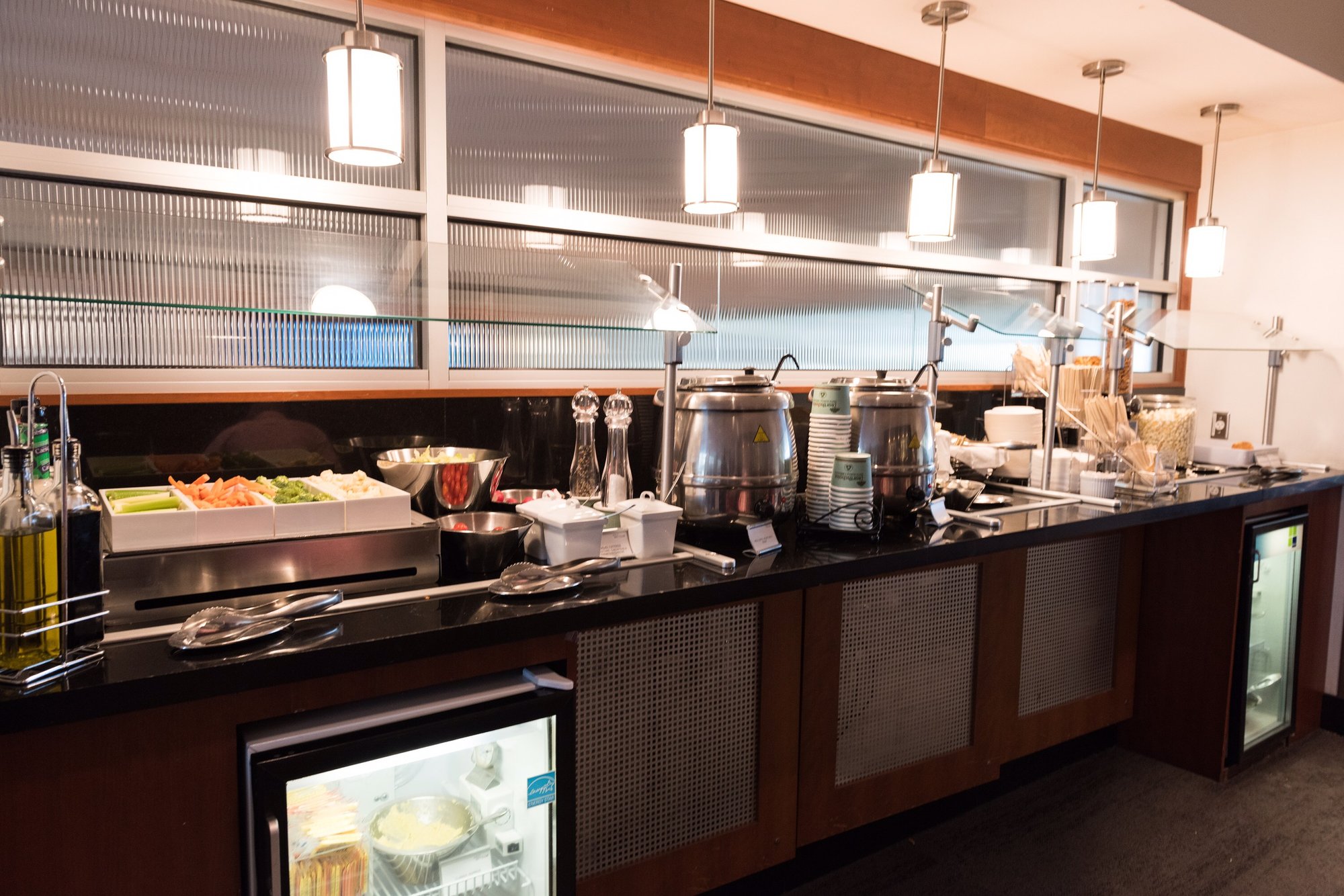 #4 of 5 images of Delta Sky Club