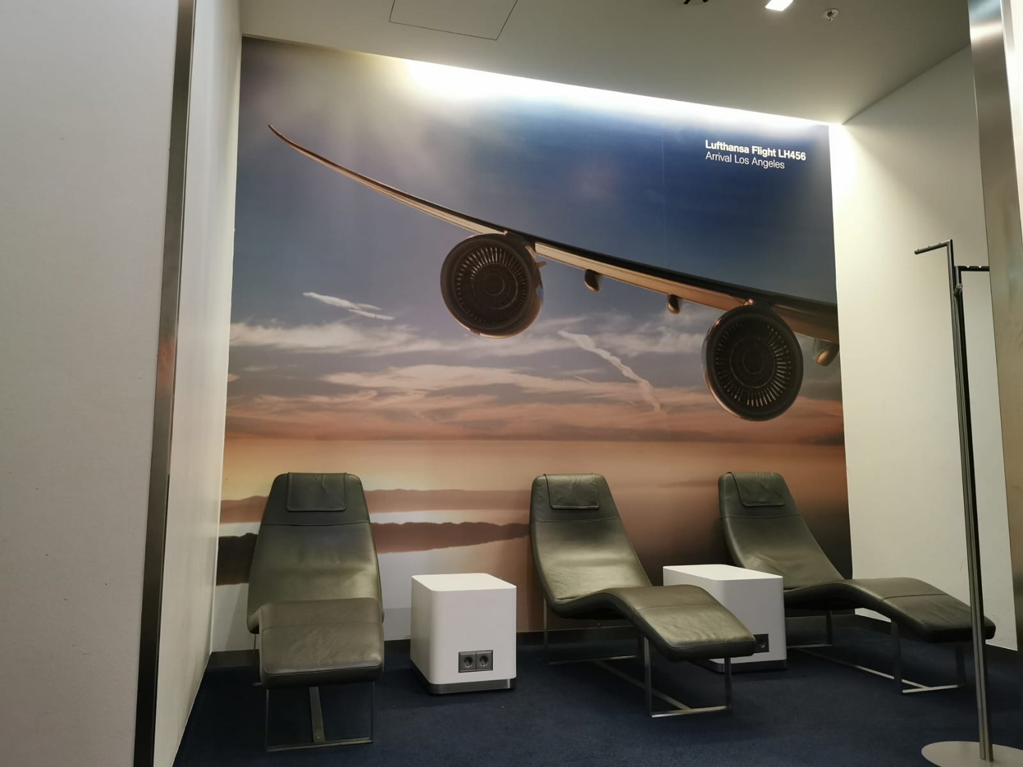 #4 of 5 images of Lufthansa Business Lounge (Schengen, Gate A13) (Temporarily Closed)