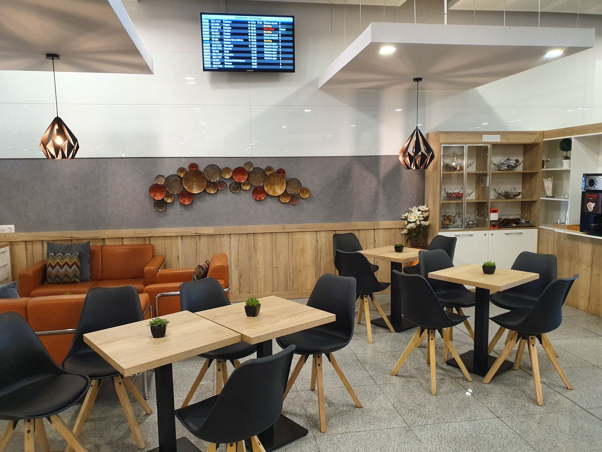 #2 of 5 images of Burgas Airport Lounge