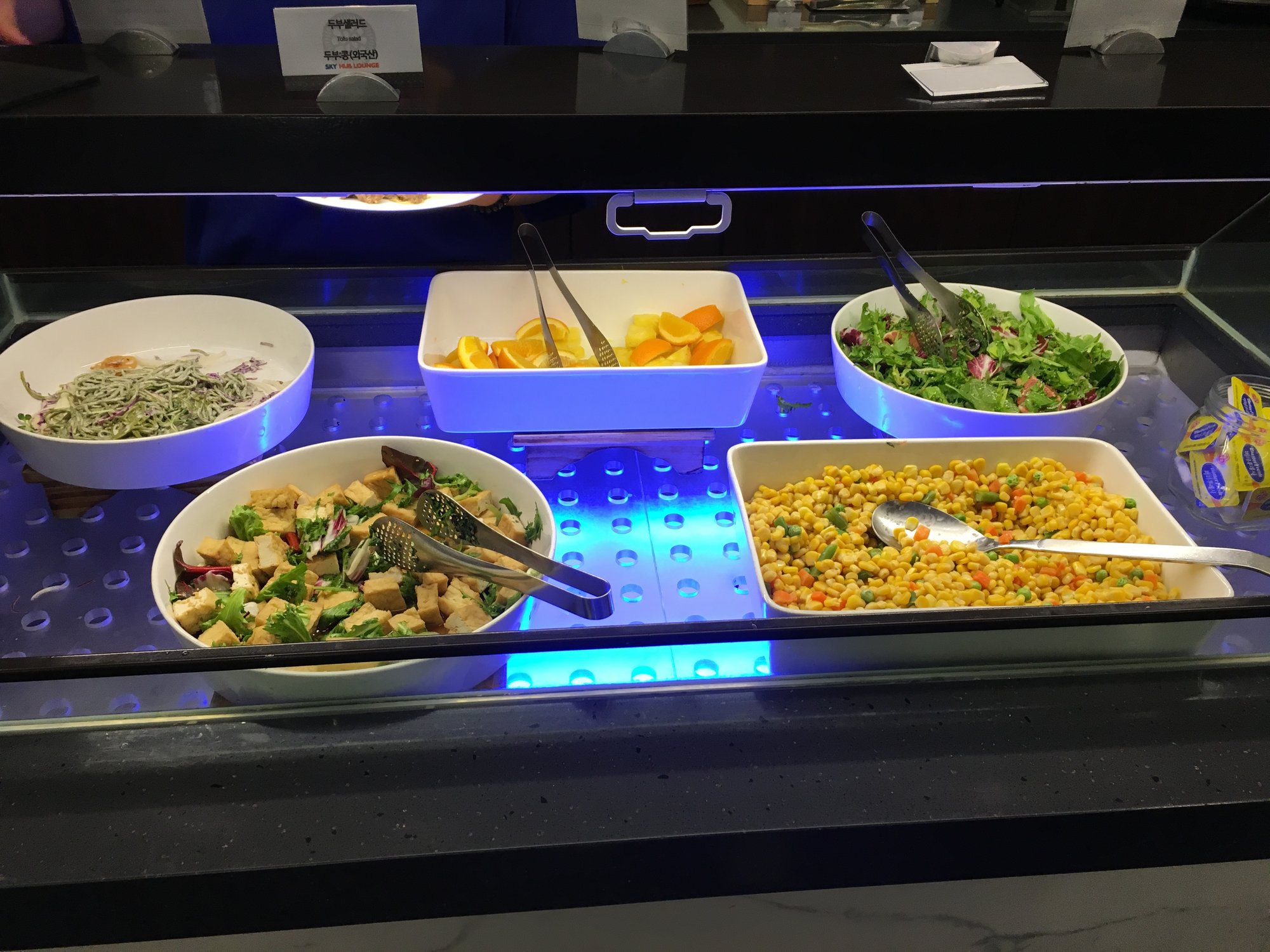 #5 of 5 images of Sky Hub Lounge West