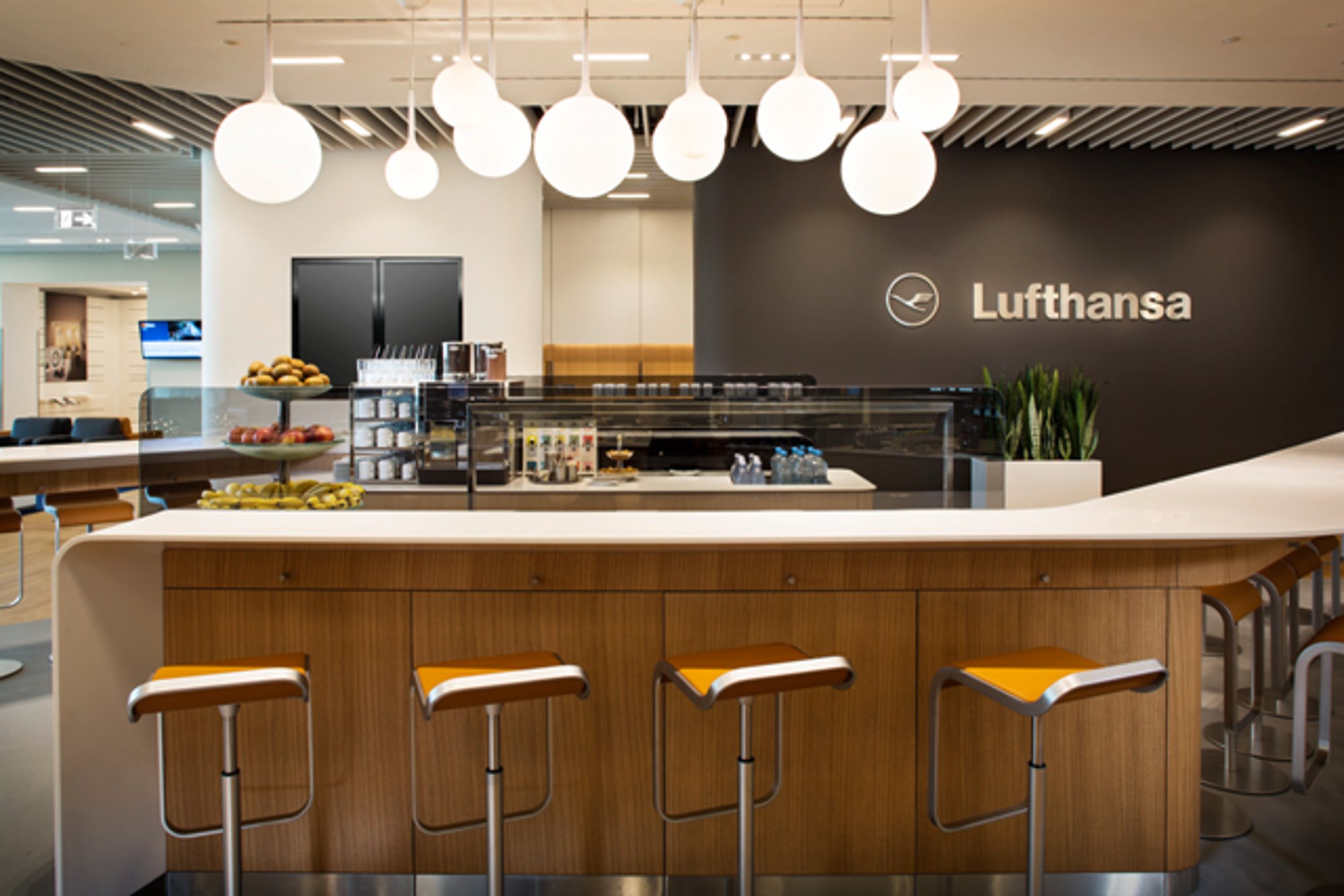 #2 of 5 images of Lufthansa Business Lounge (Schengen, Gate A13) (Temporarily Closed)