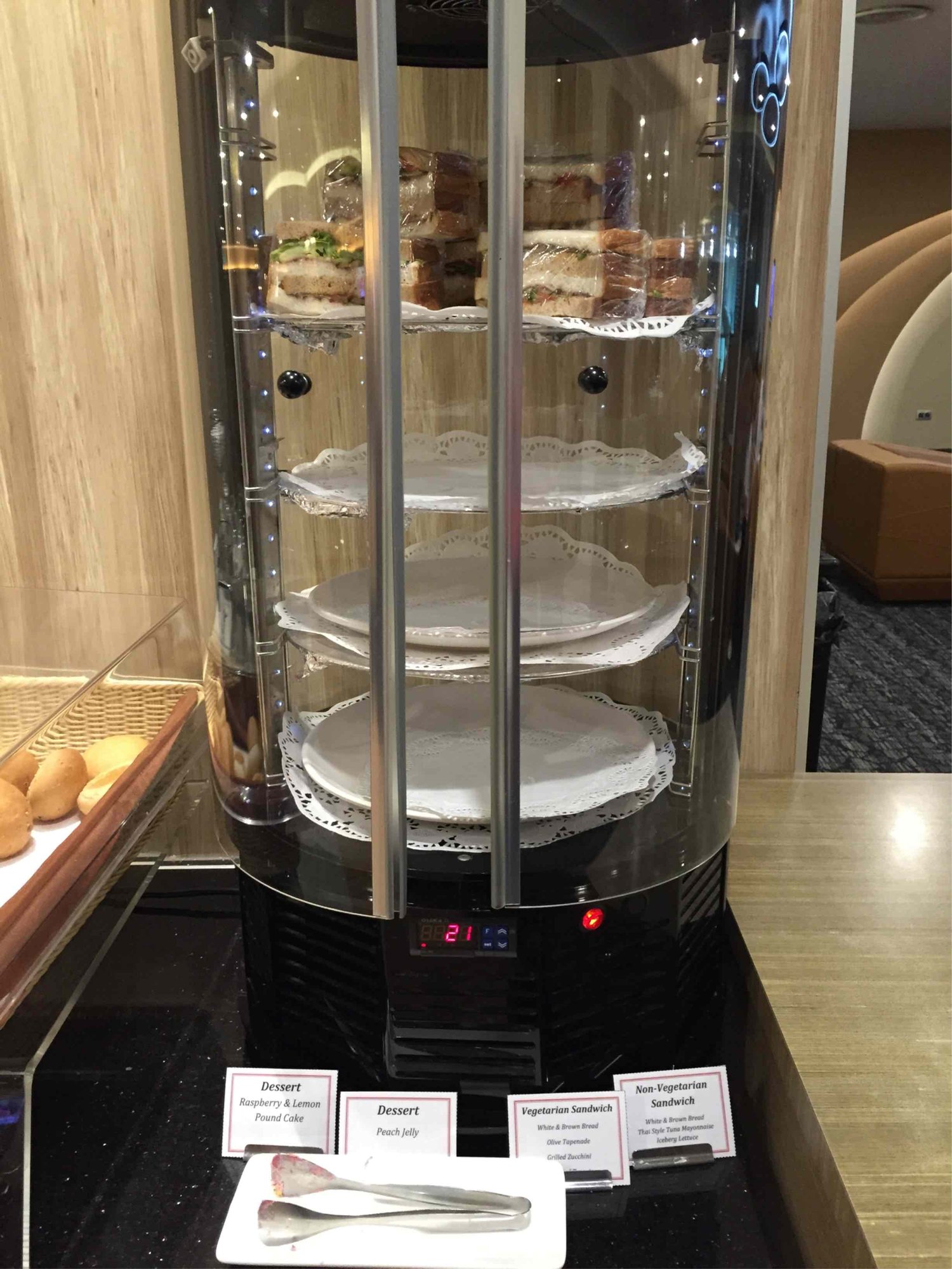 #5 of 5 images of SATS Premier Lounge