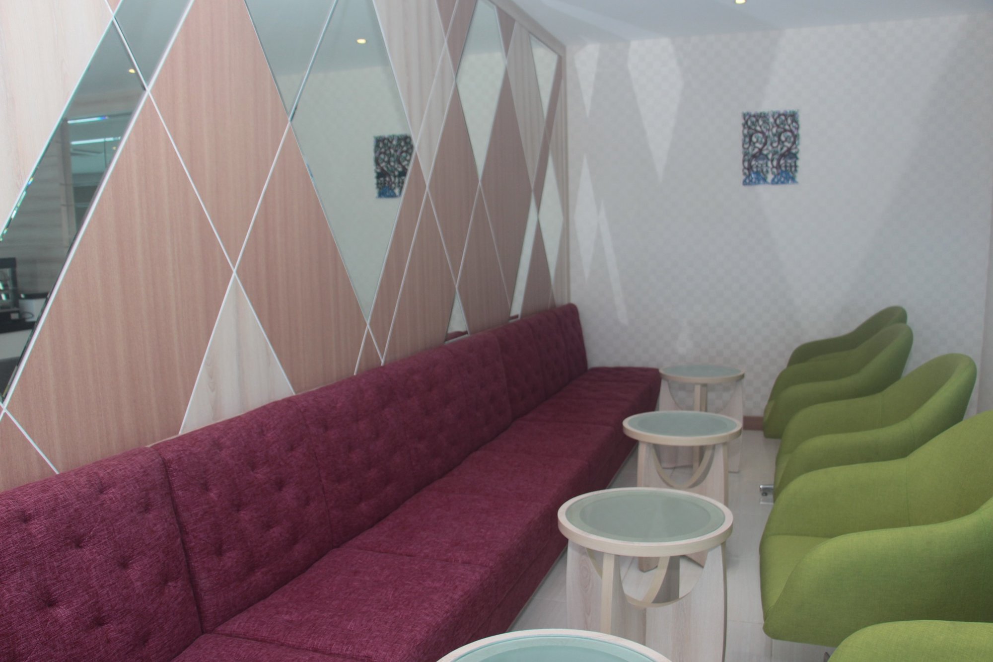 #3 of 5 images of Concordia Lounge