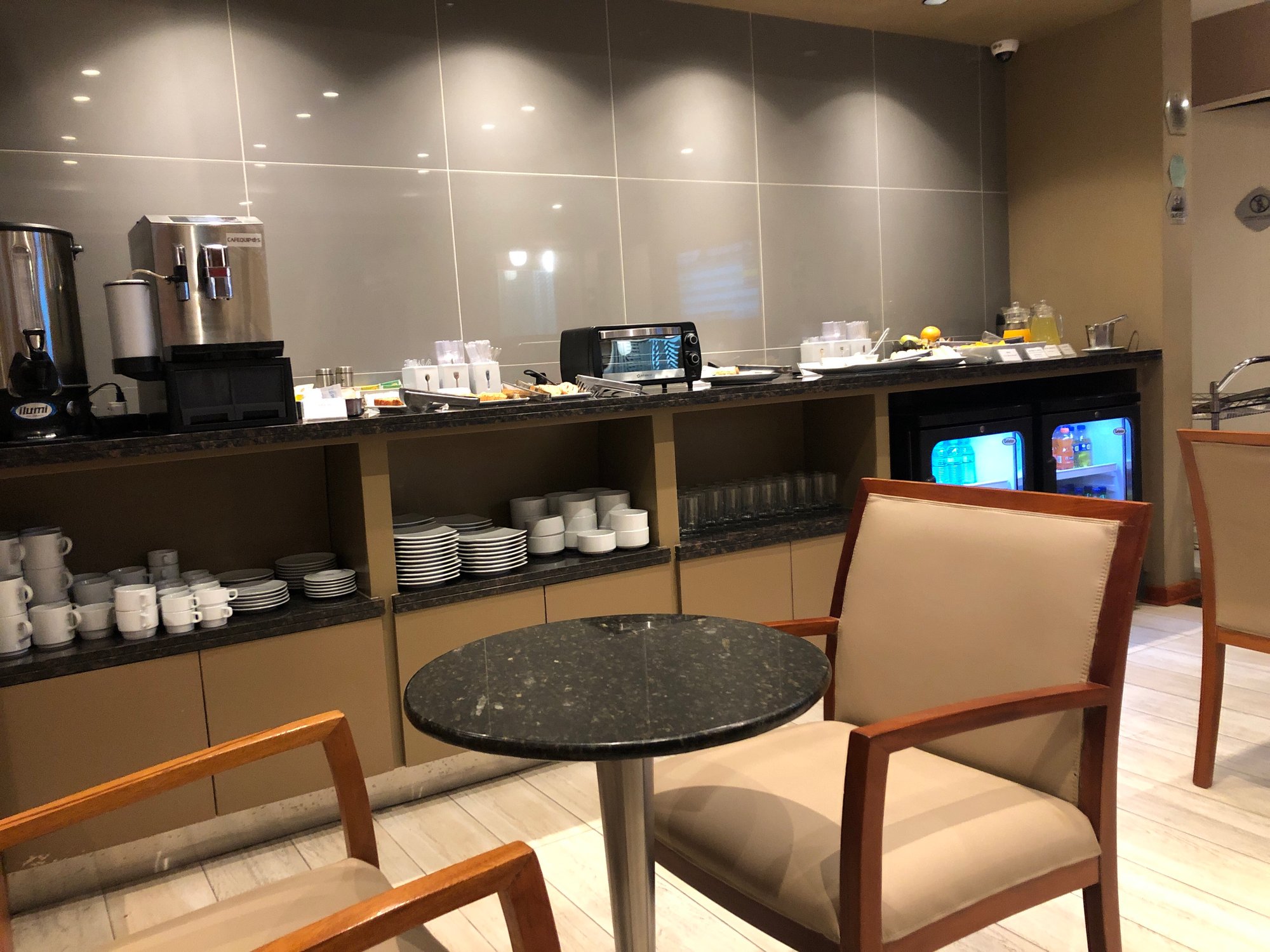 #2 of 4 images of Hanaq Cusco Lounge (Temporarily Closed)
