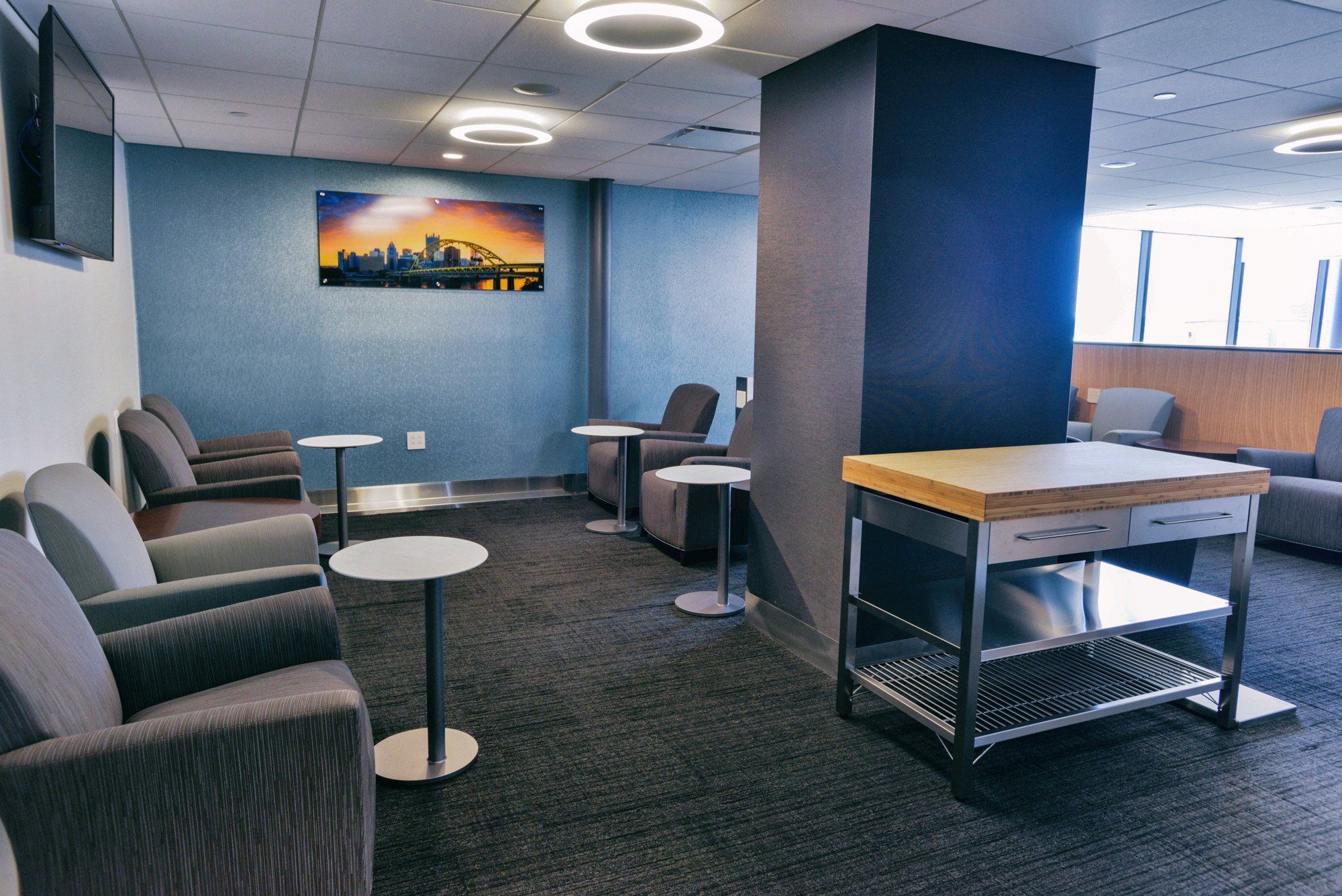 #4 of 5 images of The Club