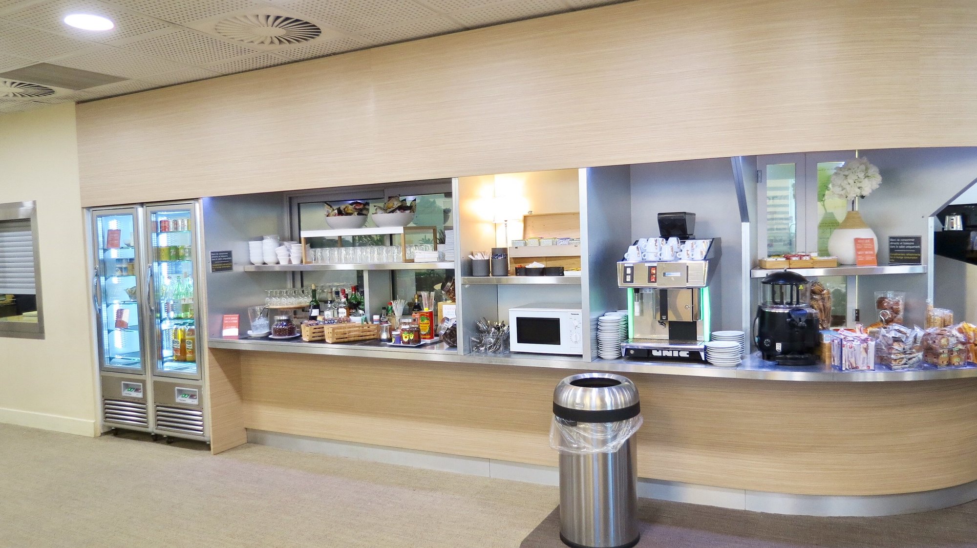 #5 of 5 images of The Canopy Lounge