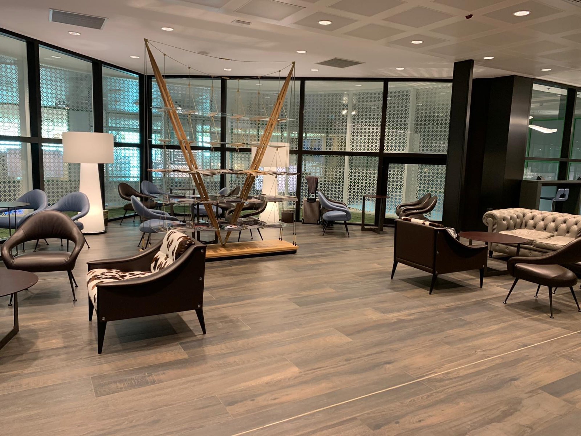 #3 of 5 images of Leonardo Exclusive Lounge