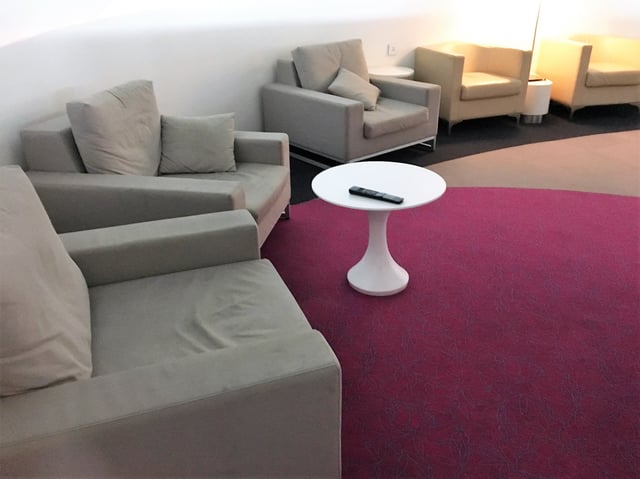 Lounge thumbnail 5
