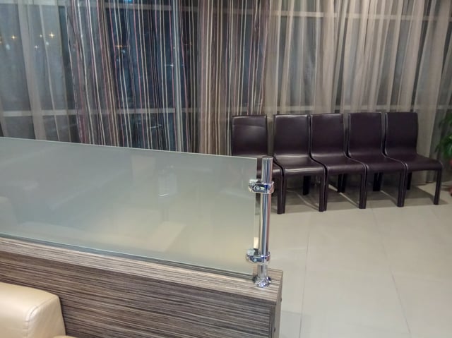 Lounge thumbnail 5
