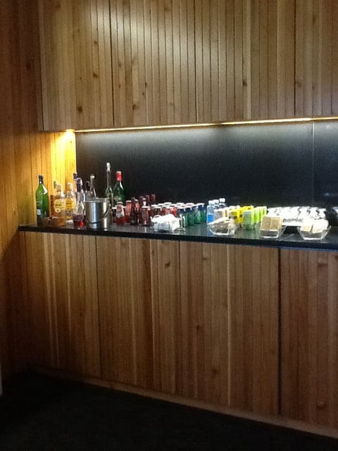 Lounge thumbnail 3