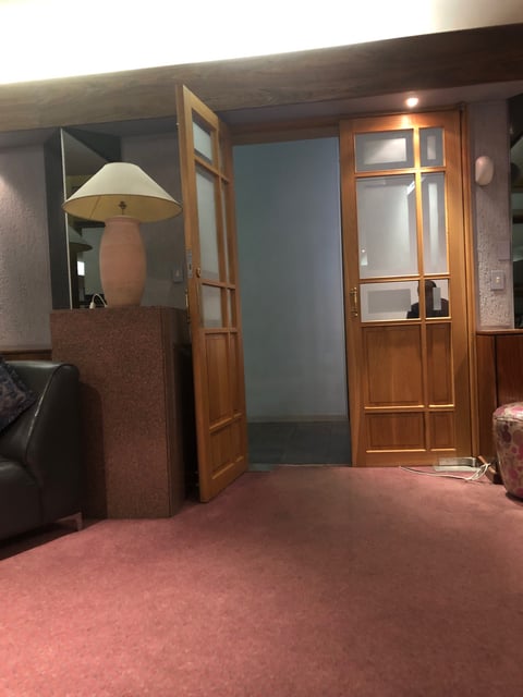 Lounge thumbnail 1