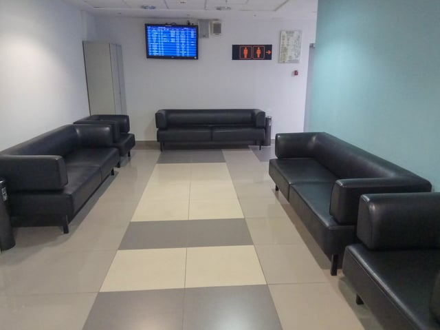 Lounge thumbnail 1