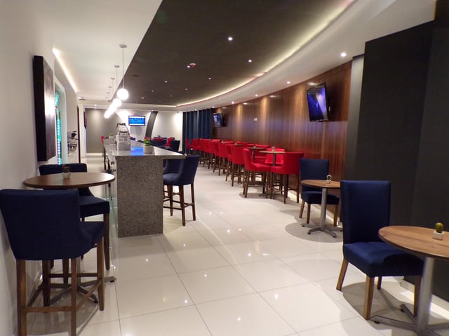 Lounge thumbnail 2
