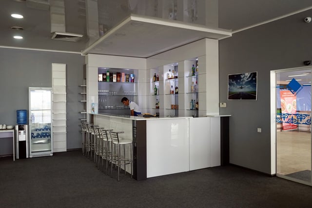 Lounge thumbnail 2