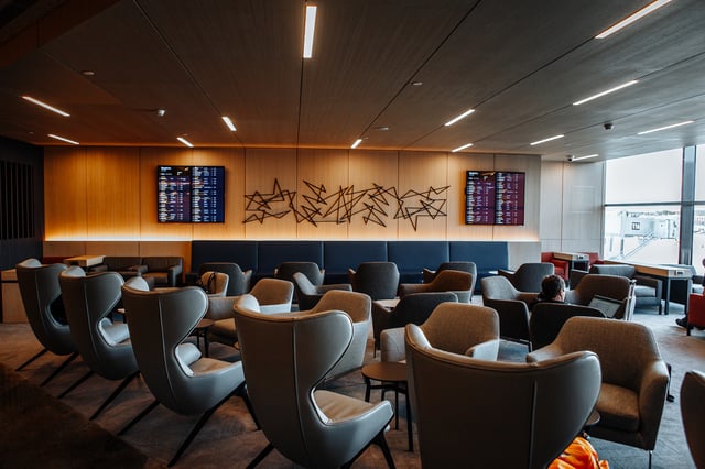 Lounge thumbnail 1