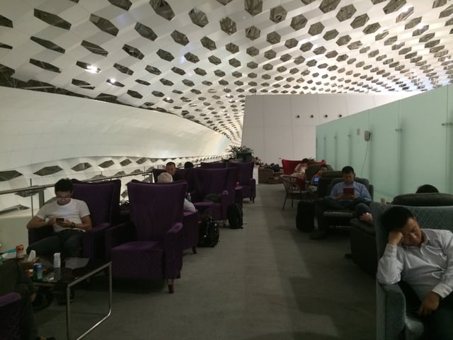 Lounge thumbnail 1