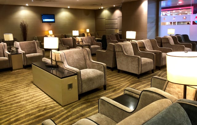 Lounge thumbnail 1