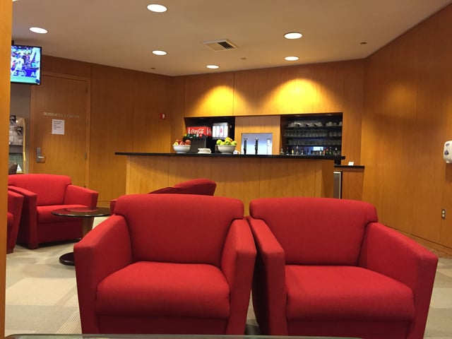 Lounge thumbnail 1