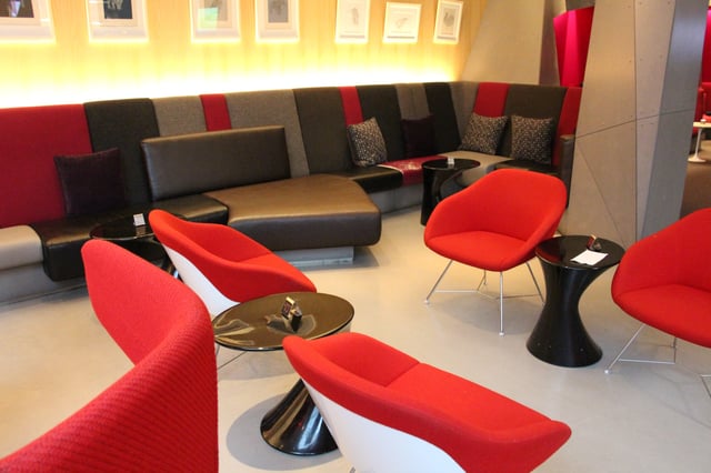 Lounge thumbnail 1