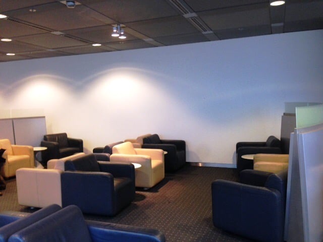 Lounge thumbnail 4