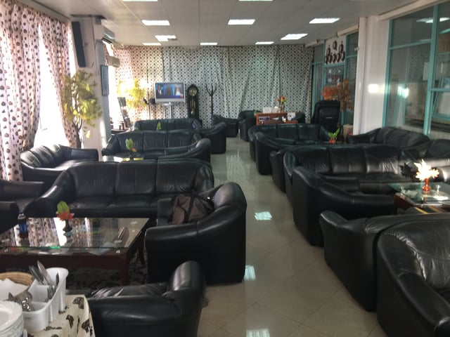 Lounge thumbnail 1