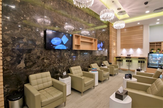 Lounge thumbnail 3